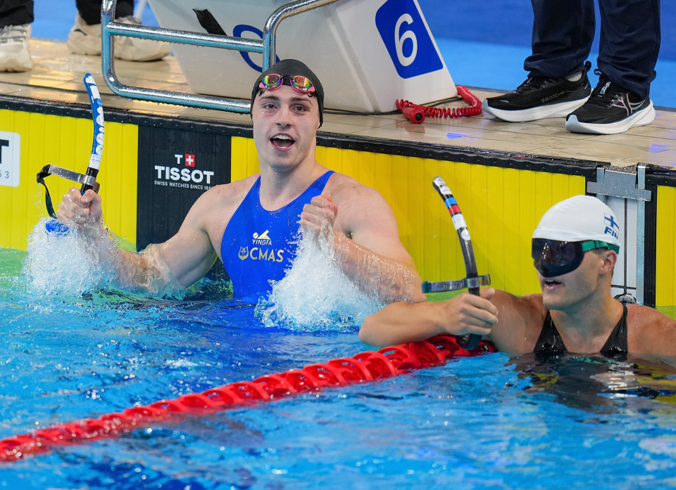 inews, 在比赛后庆