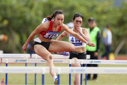 经常在个人, 项目水平向, 特别外卡