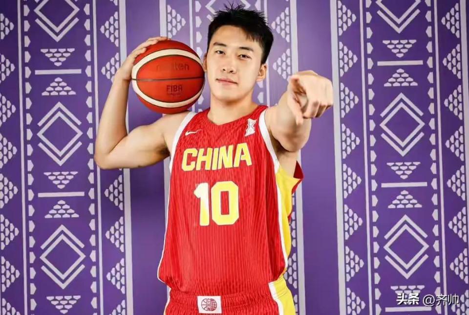 严厉提要求, 的NCAA, 号位上