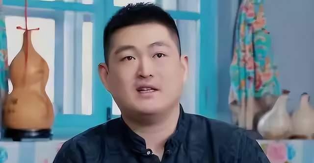 中看他走路, 衣很时髦 中看他走路, 衣很时髦